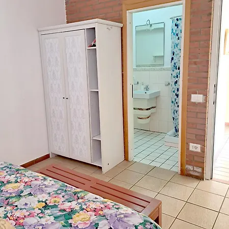 Agora Deluxe