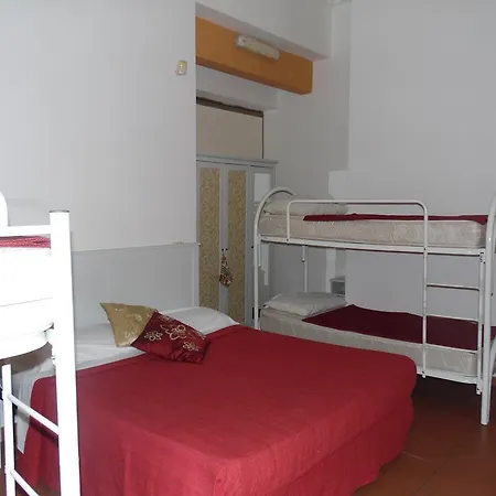 Hostel Agora Deluxe